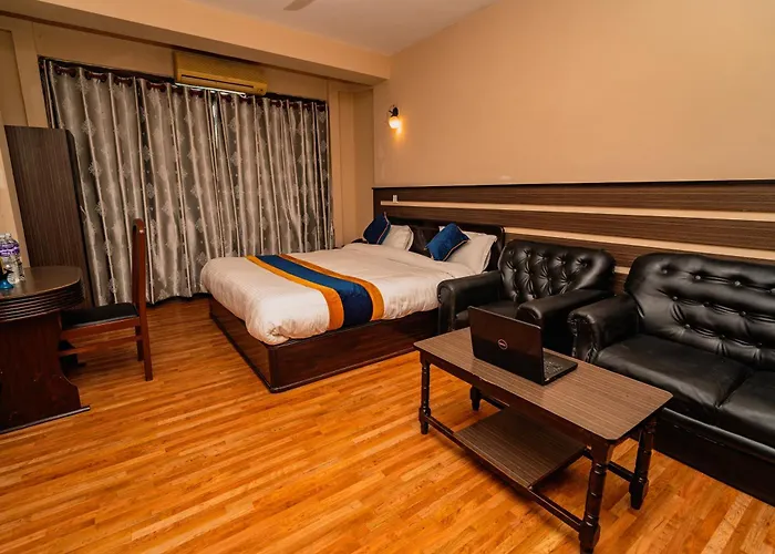 Отель Karma Travellers 3*