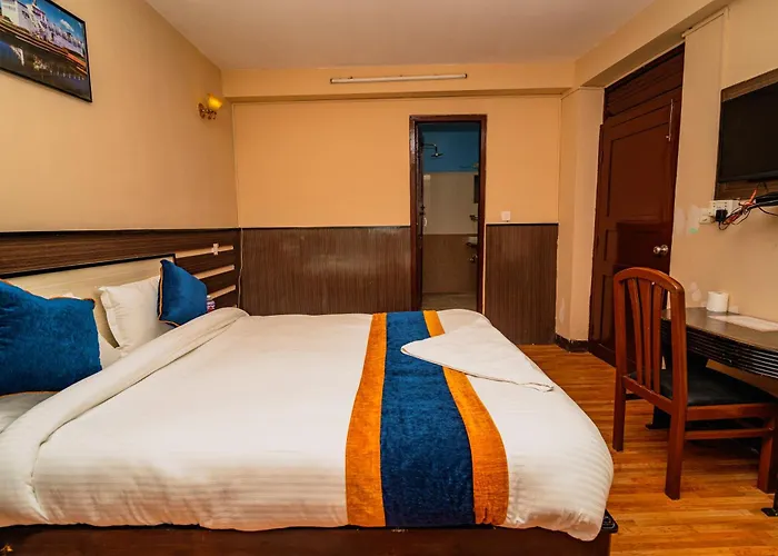 Отель Karma Travellers 3*
